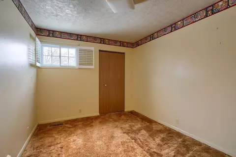 Bedroom - 305 E 2nd St, Bainbridge, OH 45612 photo 5 of 5