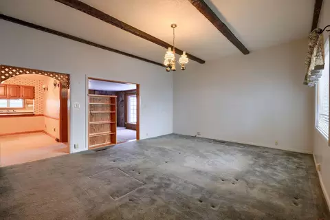 Living - 305 E 2nd St, Bainbridge, OH 45612 photo 4 of 8
