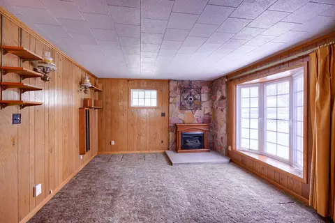 Living - 305 E 2nd St, Bainbridge, OH 45612 photo 6 of 8