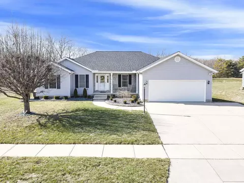 1901 Country Pl, Lancaster, OH 43130