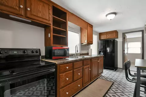 Kitchen - 593 Dean Rd, Mansfield, OH 44906 photo 1 of 1