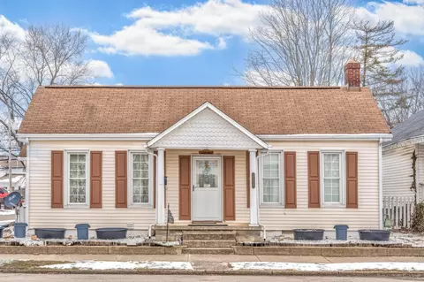 354 E Mound St, Circleville, OH 43113