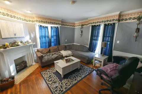 Living - 434-434 S 5 S State St, Marion, OH 43302 photo 2 of 4