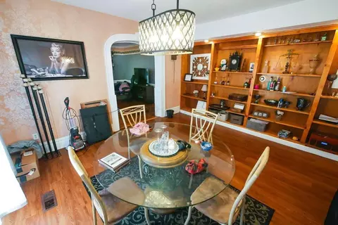 Dining - 434-434 S 5 S State St, Marion, OH 43302 photo 2 of 2