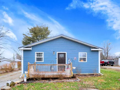 313 N Main St, Pleasantville, OH 43148