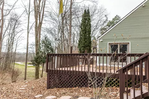 Exterior - 7609 Columbus Rd, Mount Vernon, OH 43050 photo 14 of 27