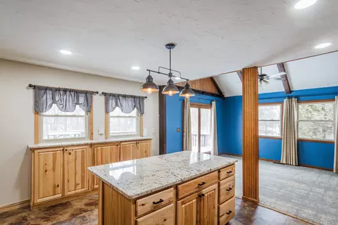 Kitchen - 7609 Columbus Rd, Mount Vernon, OH 43050 photo 3 of 5