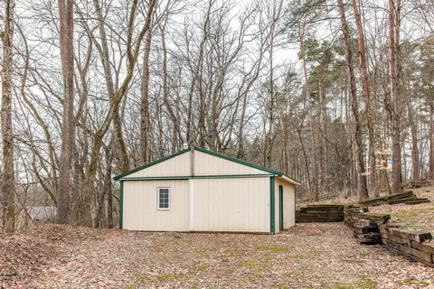 Exterior - 7609 Columbus Rd, Mount Vernon, OH 43050 photo 4 of 27