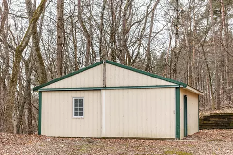 Exterior - 7609 Columbus Rd, Mount Vernon, OH 43050 photo 3 of 27
