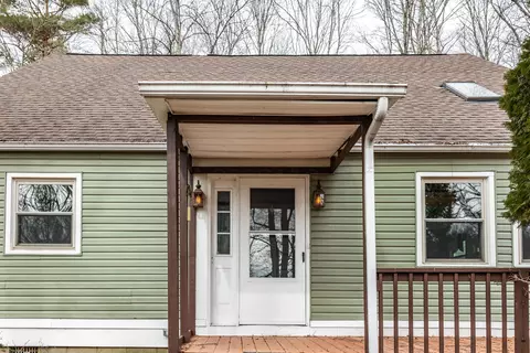 Exterior - 7609 Columbus Rd, Mount Vernon, OH 43050 photo 9 of 27