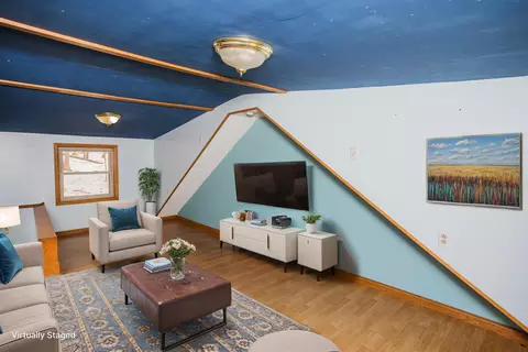 Living - 7609 Columbus Rd, Mount Vernon, OH 43050 photo 21 of 22
