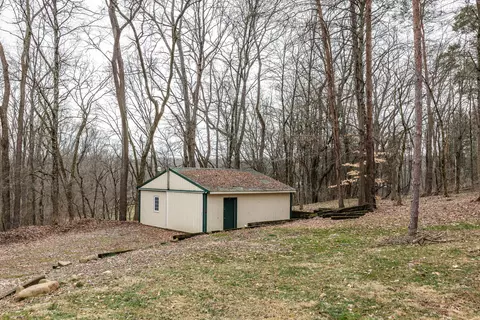 Exterior - 7609 Columbus Rd, Mount Vernon, OH 43050 photo 22 of 27