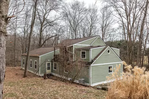 Exterior - 7609 Columbus Rd, Mount Vernon, OH 43050 photo 20 of 27