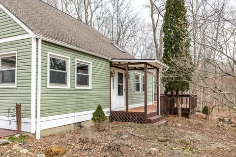 Exterior - 7609 Columbus Rd, Mount Vernon, OH 43050 photo 8 of 27