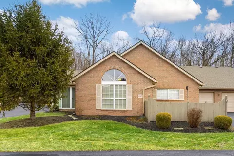 6089 Blendon Chase Dr, Westerville, OH 43081