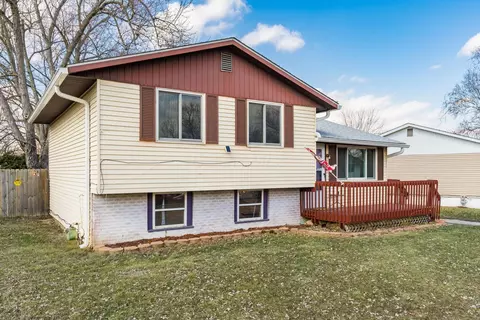 1777 Arrowhead Dr, Columbus, OH 43223