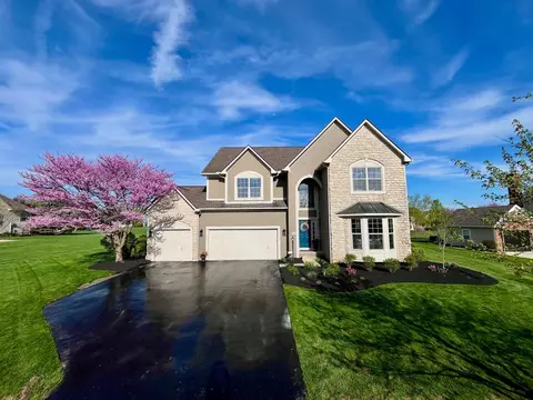 9525 Gibson Dr, Powell, OH 43065