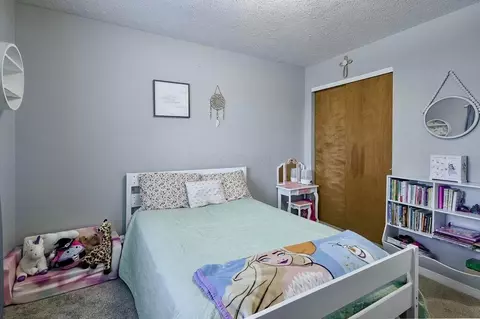 Bedroom - 13541 Magers Rd, Howard, OH 43028 photo 6 of 8