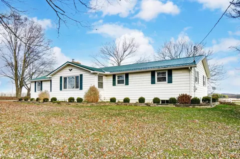 11440 North St, Utica, OH 43080