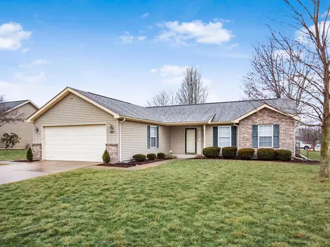 1681 Lewie Dr, Newark, OH 43055