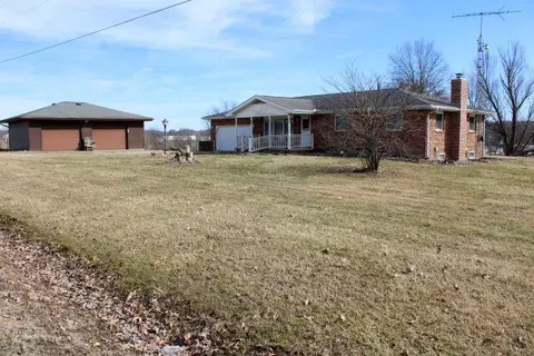 27450 Black Rd, Danville, OH 43014
