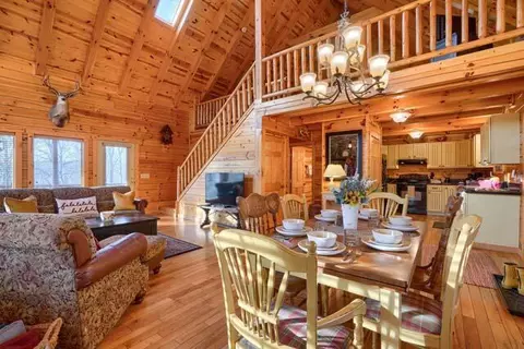 Dining - 16100 Collison Rd, Logan, OH 43138 photo 3 of 3