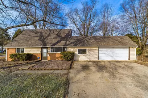 1674 Adair Rd, Columbus, OH 43227