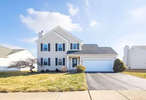118 Bellebrooke Dr, Pataskala, OH 43062