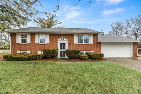 2936 N Gresham Rd, Columbus, OH 43204 photo 2