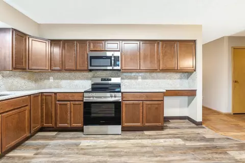 2936 N Gresham Rd, Columbus, OH 43204 photo 9