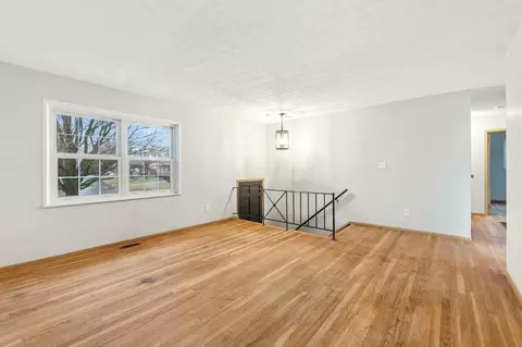 2936 N Gresham Rd, Columbus, OH 43204 photo 7
