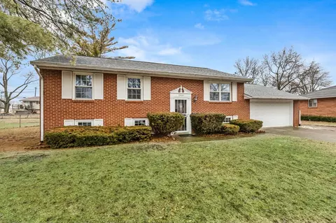 2936 N Gresham Rd, Columbus, OH 43204 photo 4