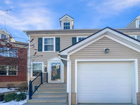 6481 Walnut Fork Dr, Westerville, OH 43081
