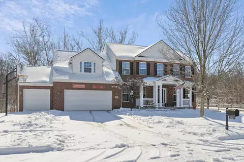 3157 Vinson Dr, Lewis Center, OH 43035