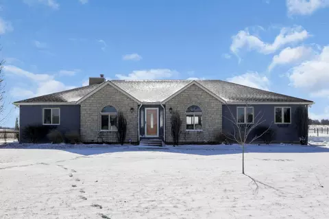 2736 Rich Hill Rd, Centerburg, OH 43011