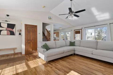 8512 Leader Dr, Galloway, OH 43119