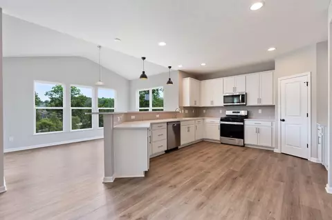 2360 Hannas Loop, Newark, OH 43055 photo 5