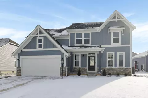 218 Pickerington Ponds Dr, Pickerington, OH 43147