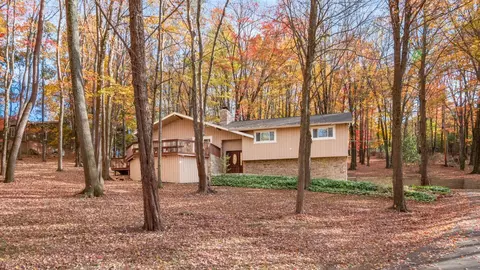 396 Stublyn Rd, Granville, OH 43023