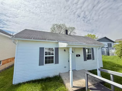 1118 E Chestnut St, Lancaster, OH 43130 photo 2
