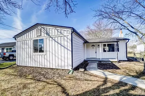 30 Cadillac Ave SW, Pataskala, OH 43062