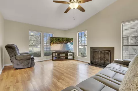 913 Crofton Pl, Reynoldsburg, OH 43068