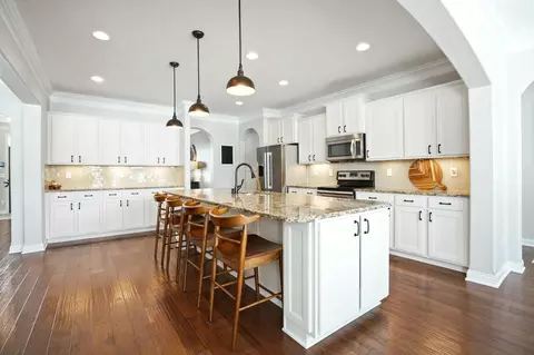Kitchen - 351 Tipperary Loop, Delaware, OH 43015 photo 6 of 8