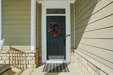 Entry Way - 351 Tipperary Loop, Delaware, OH 43015 photo 1 of 10