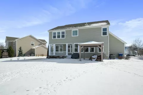 Exterior - 351 Tipperary Loop, Delaware, OH 43015 photo 8 of 12