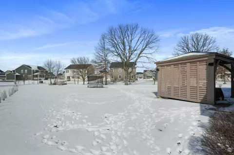 Exterior - 351 Tipperary Loop, Delaware, OH 43015 photo 6 of 12