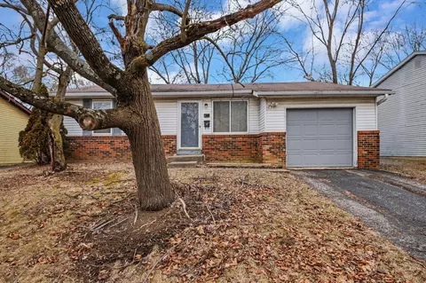 825 Eliots Oak Rd, Columbus, OH 43228