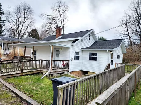 543 Fowler St, New Lexington, OH 43764