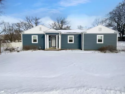 860 W 4th St, Marysville, OH 43040