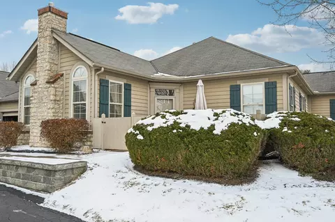 6814 Lakeview Cir, Canal Winchester, OH 43110
